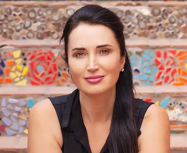 Moksha M - business owner chose Rolf Method over Rolfing Boston