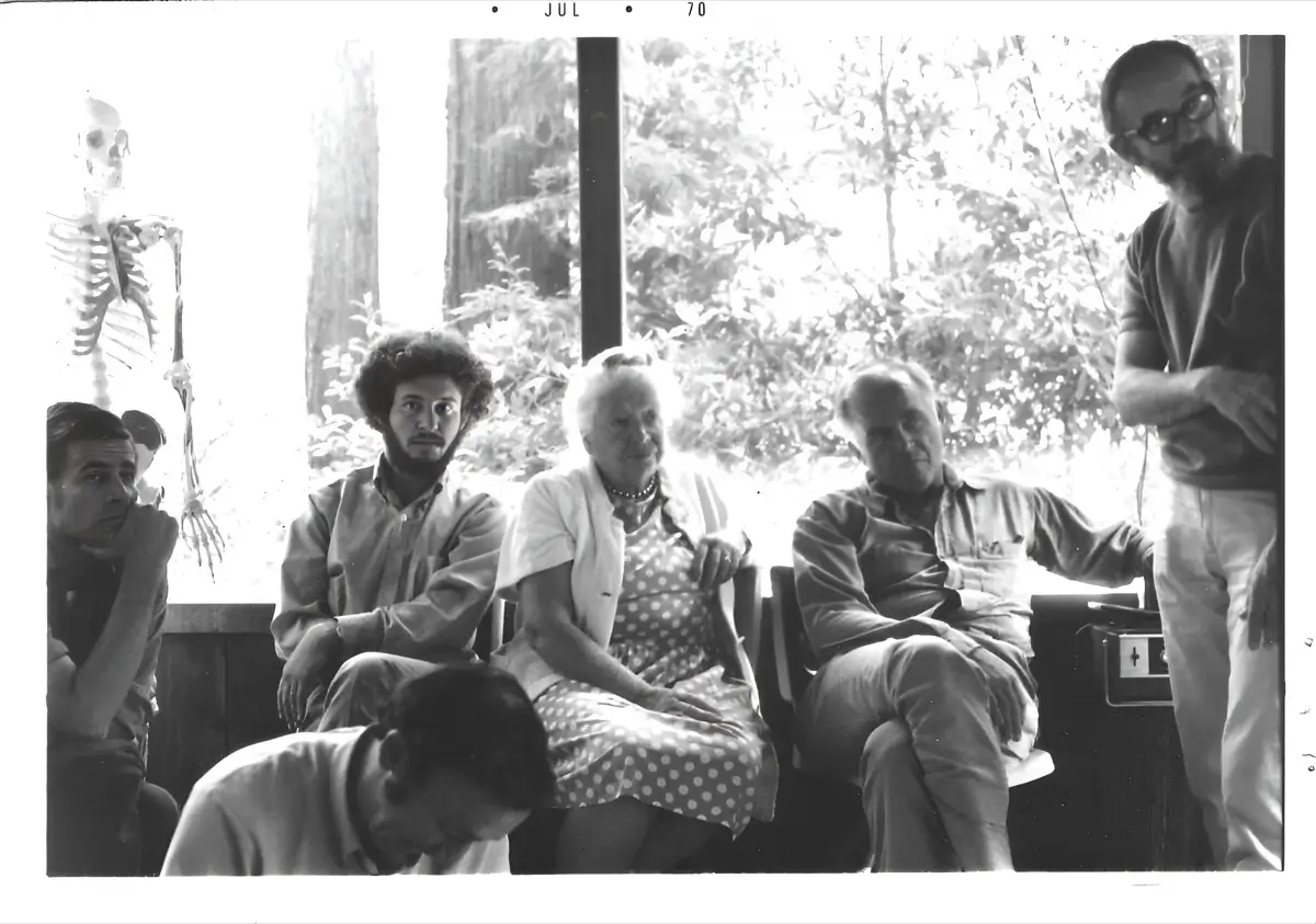 Rolfing vs massage comparison - Dr. Ida Rolf's original method of Structural Integration