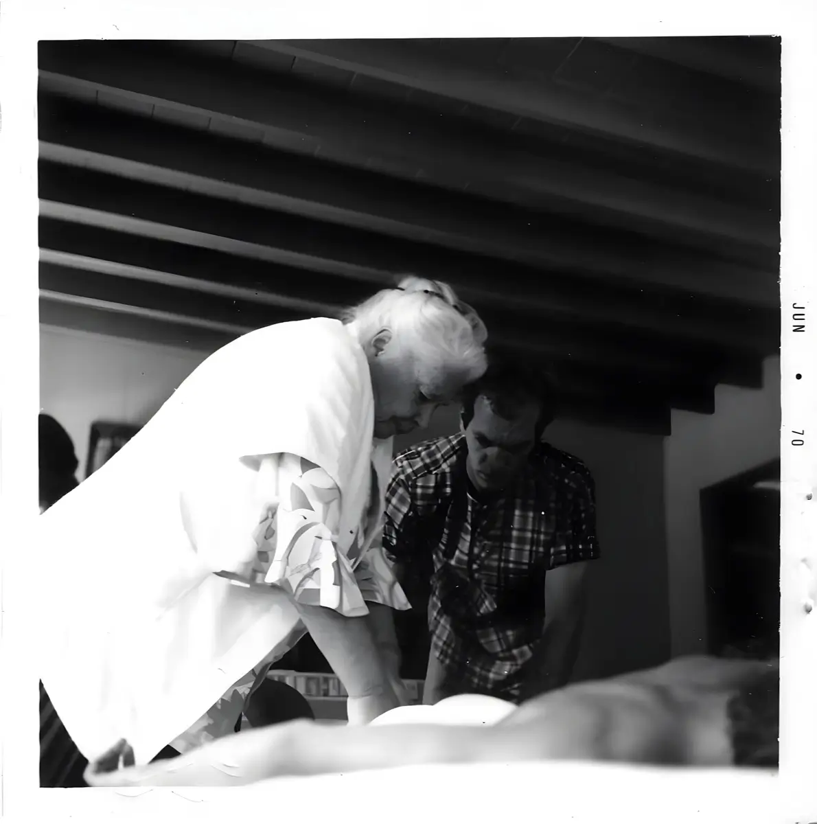 Rolfing vs chiropractic - Dr. Ida Rolf's original Structural Integration method compared to chiropractic care